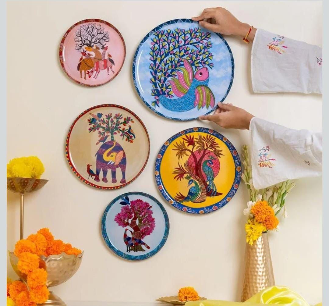 Home Decoration Set of 5 Wall Plates | Wall Decor Items for Living Room Hall & Office | Wall Hanging Plates for Gifting (Gondh)