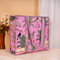 Stylish Tote Bag | Eco-Friendly Reusable Beach & Travel Tote | Fashionable Women’s Handbag with Print Design