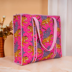 Stylish Tote Bag | Eco-Friendly Reusable Beach & Travel Tote | Fashionable Women’s Handbag with Print Design