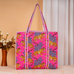 Stylish Tote Bag | Eco-Friendly Reusable Beach & Travel Tote | Fashionable Women’s Handbag with Print Design