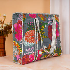 Stylish Tote Bag | Eco-Friendly Reusable Beach & Travel Tote | Fashionable Women’s Handbag with Print Design