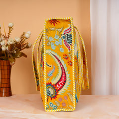Stylish Tote Bag | Eco-Friendly Reusable Beach & Travel Tote | Fashionable Women’s Handbag with Print Design