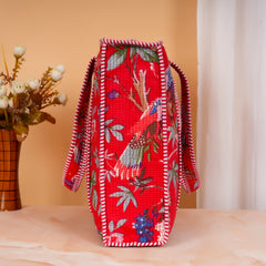 Stylish Tote Bag | Eco-Friendly Reusable Beach & Travel Tote | Fashionable Women’s Handbag with Print Design