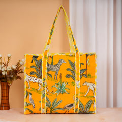 Stylish Tote Bag | Eco-Friendly Reusable Beach & Travel Tote | Fashionable Women’s Handbag with Print Design